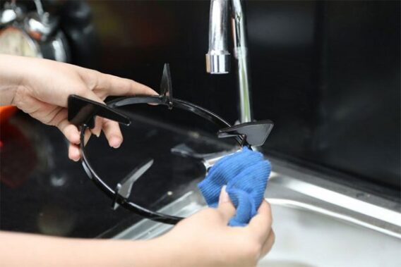 vệ sinh kiềng bếp gas